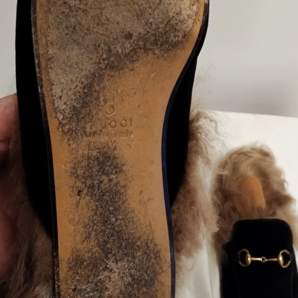Gucci Black Fur Lined Loafers with Gold Accents - Picture 3 of 4